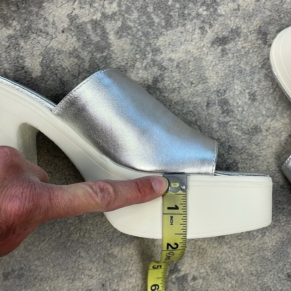 NIB Free People Zoe Platform Metallic Silver Chunky Slide Sandals Sz 39.5 - Picture 16 of 16